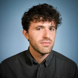 Nick Viagas headshot
