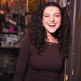 Yvette Segan headshot